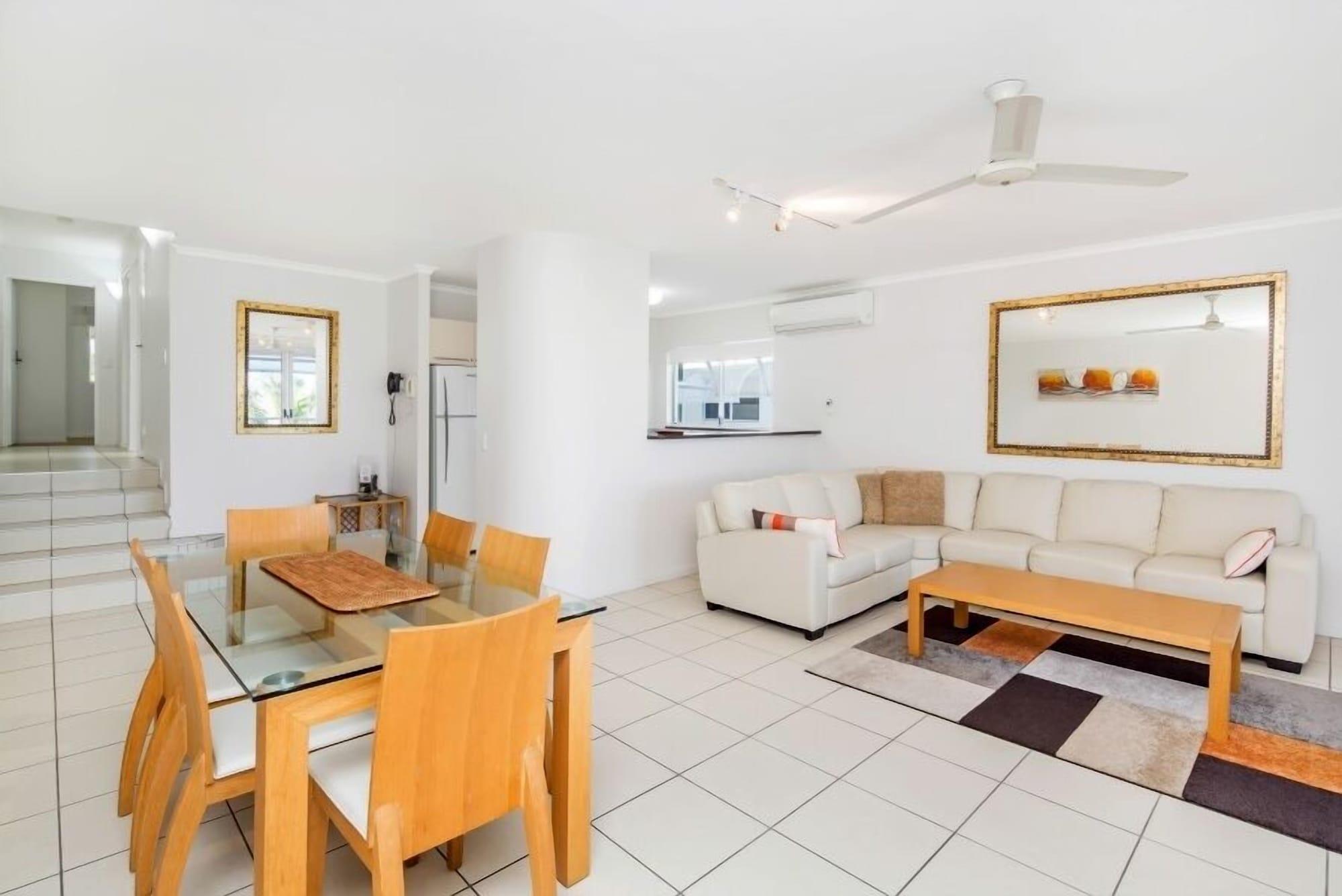 Bali Hai Apartments Noosa Esterno foto